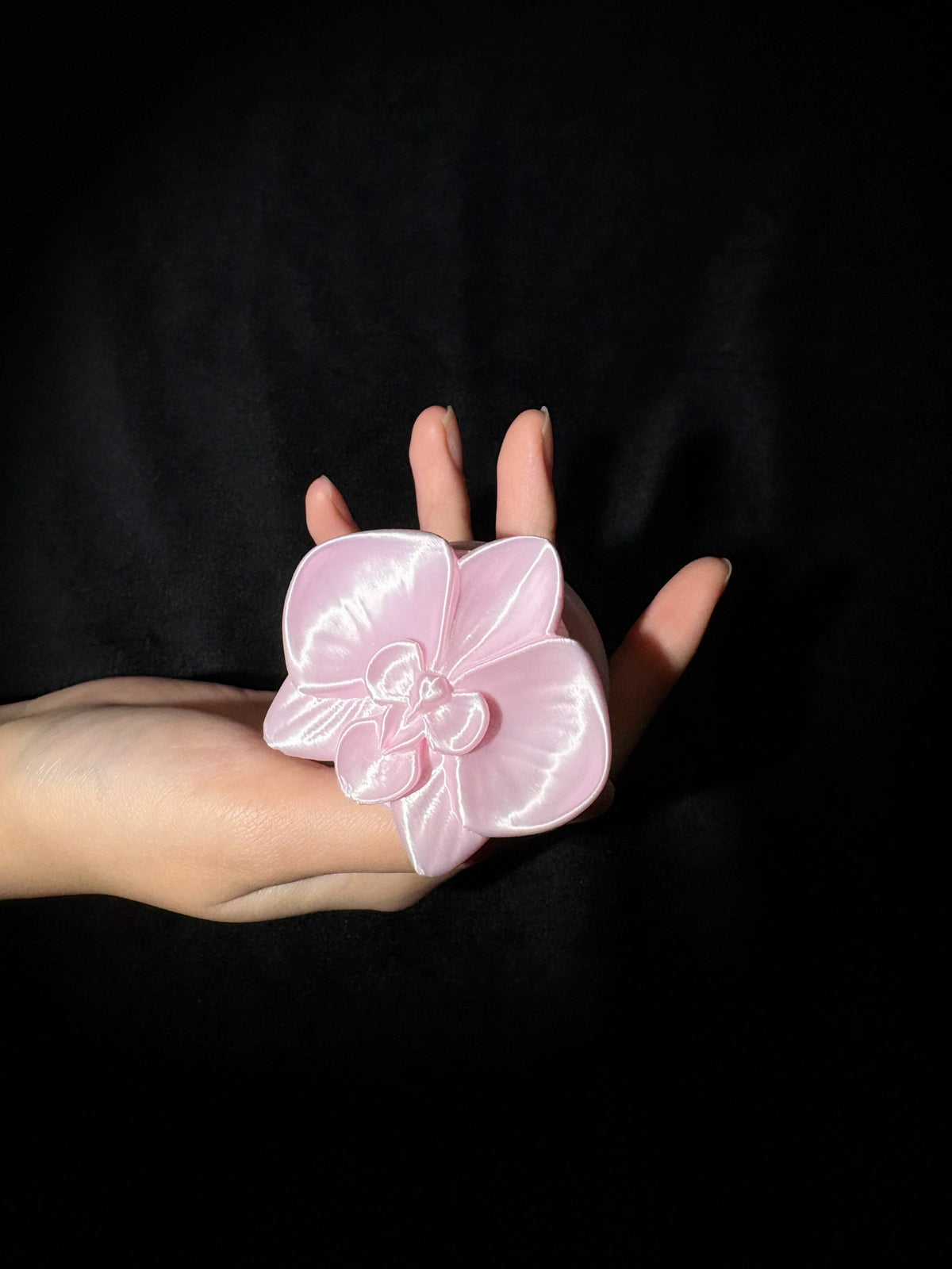YANZHUJI | 3D-Printed Orchid MagSafe Phone Grip, Plastic Magnetic Base, Multi-Angle Mobile Accessory for MagSafe Phones